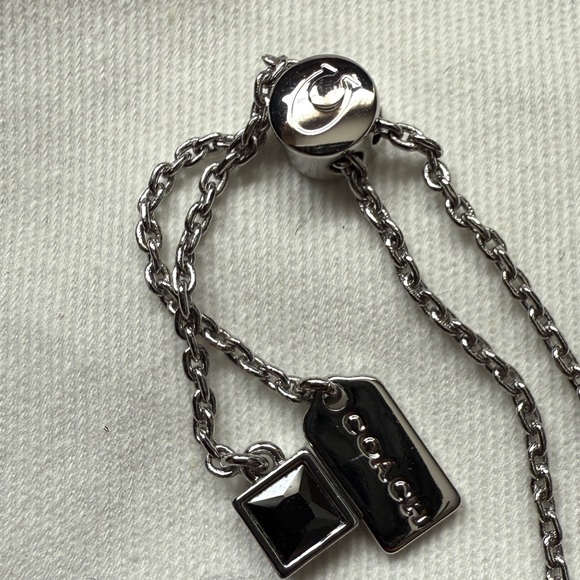 NEW‼️ COACH SIGNATURE “C” CRYSTAL SILVER SLIDER BRACELET - Picture 11 of 13